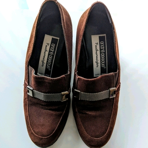 ANDRE ASSOUS Featherweights Pump Suede - Picture 2 of 11